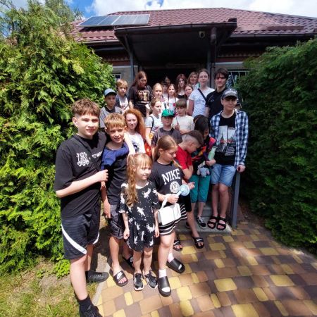 Натхнення мистецтвом: Поїздка вихованців Вишнівського центру творчості дітей та юнацтва до музею Миколи Пимоненка