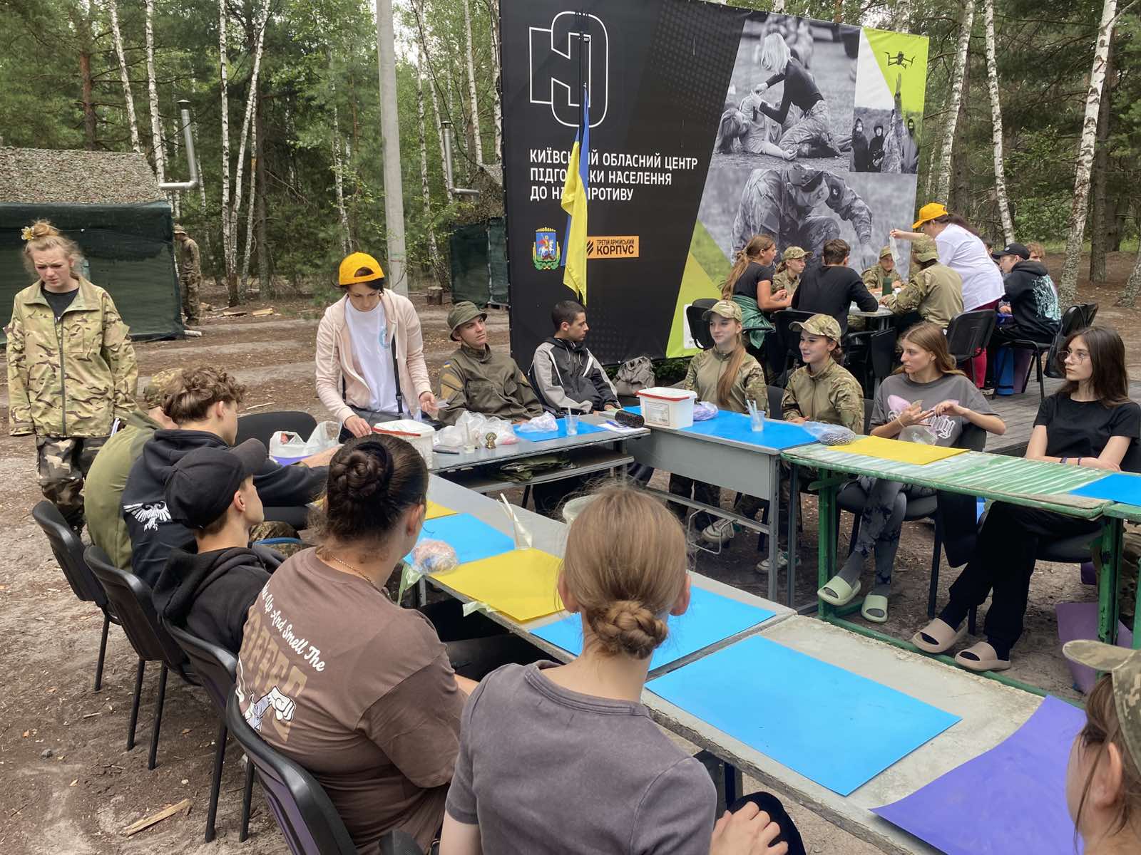 Творчість, що єднає серця: як педагоги Вишневого подарували миті радості школярам із Харківщини